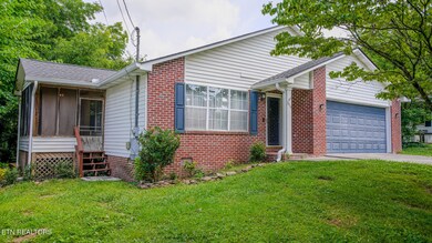 1014 Everett Ave-04