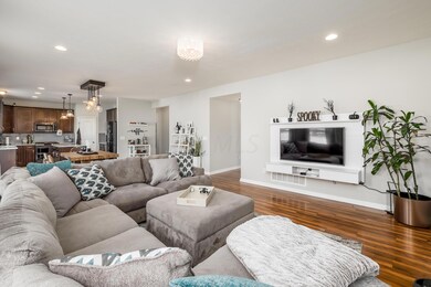 R - 4905 Fairview Rd 070