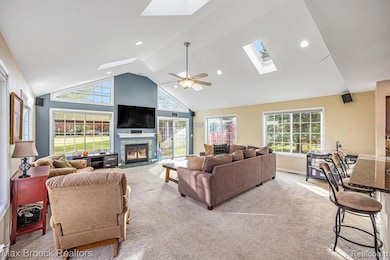 5296 Pine Knob Ln, Clarkston, MI 48346 - photo 5