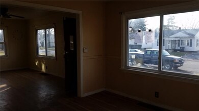 411 N 18th Ave, Beech Grove, IN 46107 - photo 2