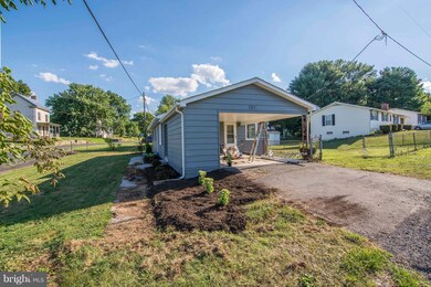 101 Massanutten St, Edinburg, VA 22824 - photo 4