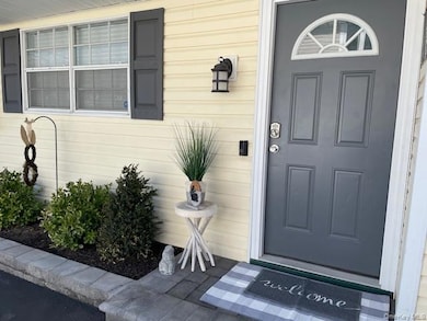 99 Forrest Ave, Shirley, NY 11967 - photo 2