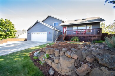20765 Double Peaks Dr, Bend, OR 97701 - photo 3