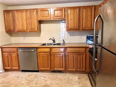 1409 Pinewood Dr, Smithfield, RI 02917 - photo 7