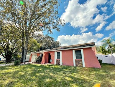 3611 Sugarcreek Dr, Tampa, FL 33619 - photo 2