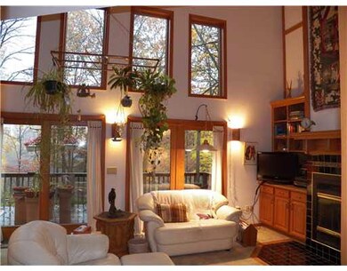 51751 Clubhouse Ct, South Bend, IN 46628 - photo 2