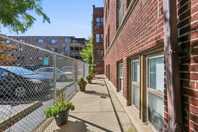 939 W Windsor Ave unit 1, Chicago, IL 60640 - photo 2