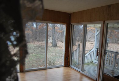 Sliding doors on all sides.. great view and lots o