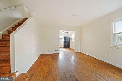 7003 Kent Town Dr, Hyattsville, MD 20785 - photo 2