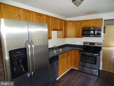 123 W South St, Frederick, MD 21701 - photo 4