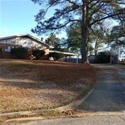 156 Lawrence St, Prattville, AL 36067 - photo 2