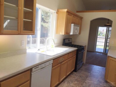 21352 Pelican Dr, Bend, OR 97701 - photo 5