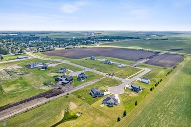 725 5th Ave N, Casselton, ND 58012 - photo 2