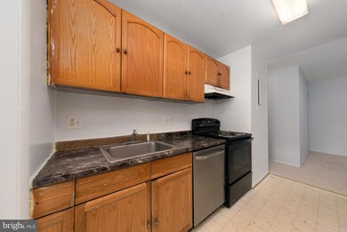 440 Girard St unit 203, Gaithersburg, MD 20877 - photo 7