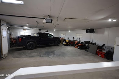 611 1st Ave, Reynolds, ND 58275 - photo 6