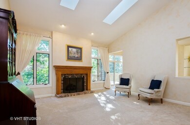 12 Cypress Ct, Lake In the Hills, IL 60156 - photo 3