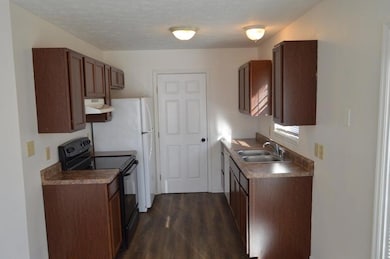 109-111 Stratford Ct, Georgetown, KY 40324 - photo 6