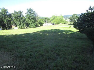2021 Jackson Rd, Rutledge, TN 37861 - photo 2