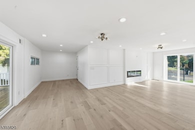 5 Sycamore Rd, Clark, NJ 07066 - photo 7