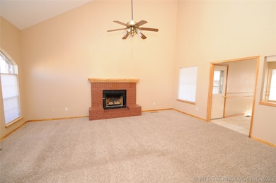 1305 W Twin Oaks St, Broken Arrow, OK 74011 - photo 2