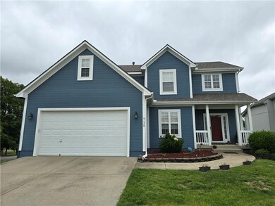 715 Saddle Ridge Ct, Raymore, MO 64083 - photo 2