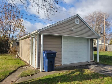 1608 Wilson St, Bay City, MI 48708 - photo 7