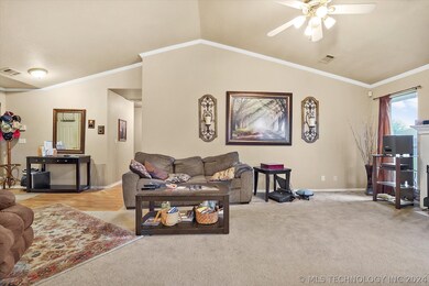 1109 S Mockingbird Ln, Skiatook, OK 74070 - photo 7