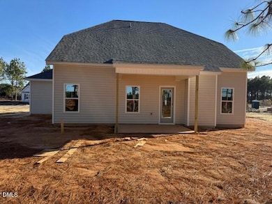 139 Rabbit Run Dr, Smithfield, NC 27577 - photo 2