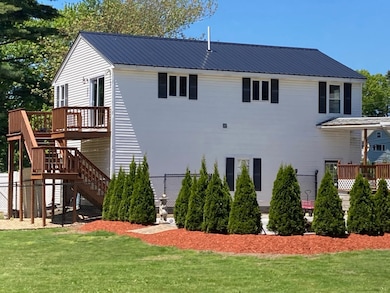 Apartment over garage has deck & dog fence