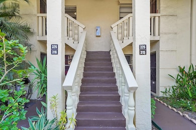 136 S Cypress Rd unit 326, Pompano Beach, FL 33060 - photo 2