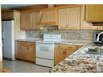 11889 SW 44th St, Davie, FL 33330 - photo 5