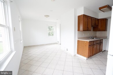 10206 Winchester Ct, Manassas, VA 20109 - photo 5