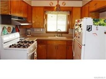 174 Lawrence St, Prattville, AL 36067 - photo 7