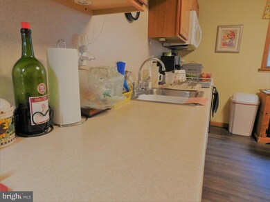 17 W Ridge St, Coaldale, PA 18218 - photo 7