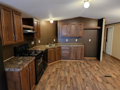 111 Highland Ct, Springtown, TX 76082 - photo 3