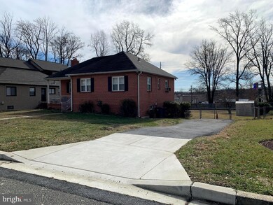 8505 Dunbar Ave, Hyattsville, MD 20785 - photo 2