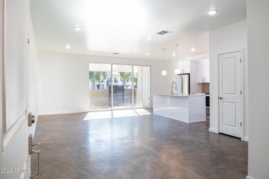 225 N Pleasant Dr # 2-1