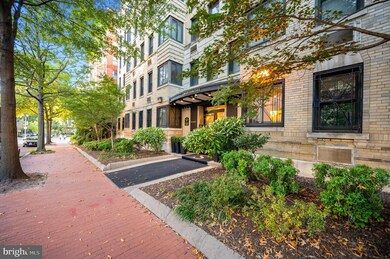 Swarthmore Condos unit 706, Washington, DC 20037 - photo 2