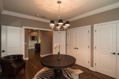 833 Coggins St, Redding, CA 96003 - photo 7