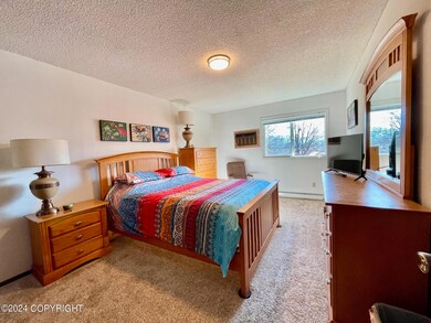 2230 E 52nd Ave unit 2, Anchorage, AK 99507 - photo 5