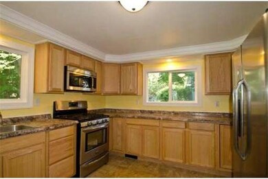 93 Pilgrim Rd, Haverhill, MA 01832 - photo 7