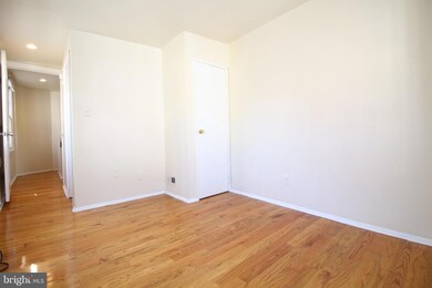 929 Spruce St unit B, Philadelphia, PA 19107 - photo 5