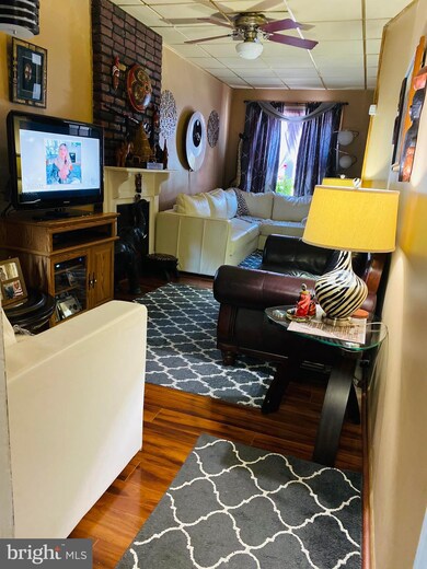 126 Pear St, Reading, PA 19601 - photo 2