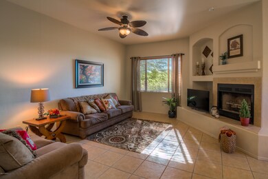 20 Living Room photo a