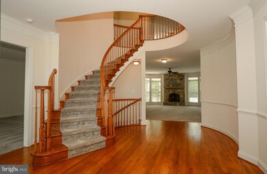 5701 Yewing Way, Gainesville, VA 20155 - photo 4