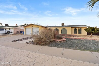 11313 Tom Ulozas Dr, El Paso, TX 79936 - photo 2