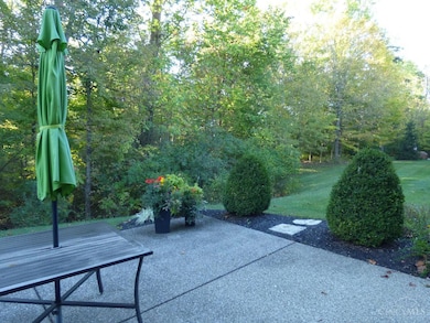 3458 Ballymore Ct, Cincinnati, OH 45245 - photo 7