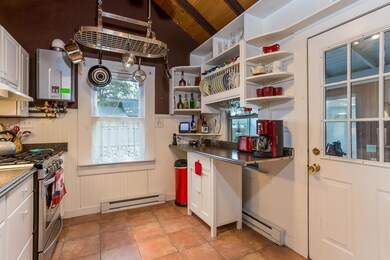 013-Kitchen-5611210-large