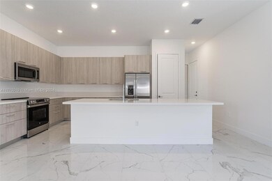 12259 SW 43rd St, Davie, FL 33330 - photo 4