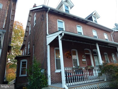 222 Bridge St, Spring City, PA 19475 - photo 2